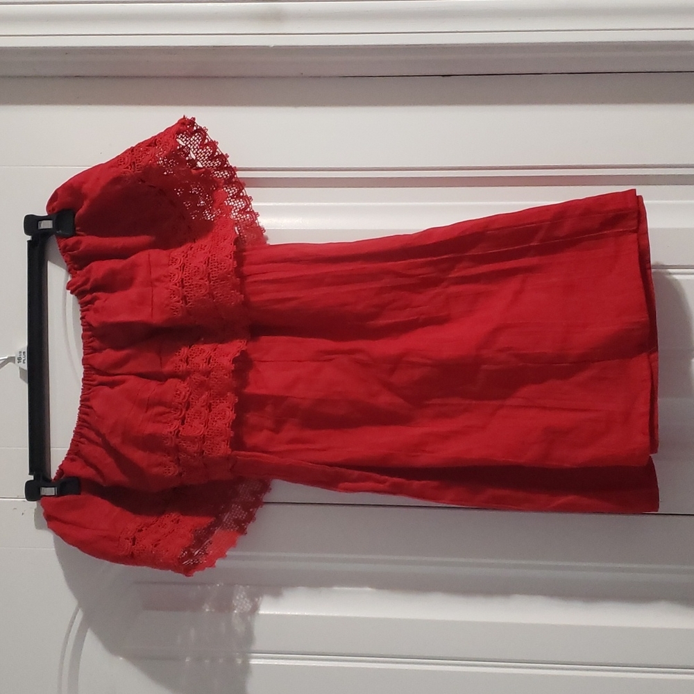 Off-The-Shoulder - image 2